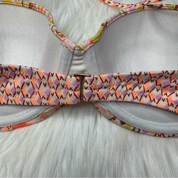 Victoria’s Secret Bandeau Bikini Top 34C - Picture 5 of 8